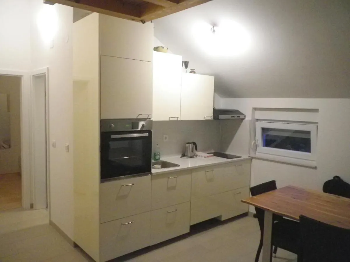 Apartment Lavanda Mandre