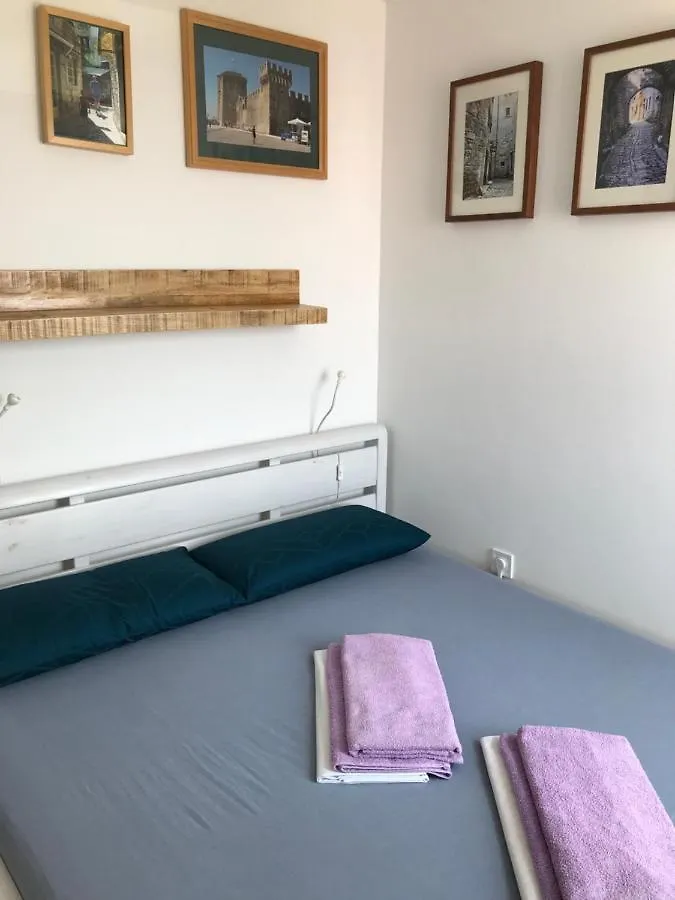 Apartment Lavanda Mandre Kroatien